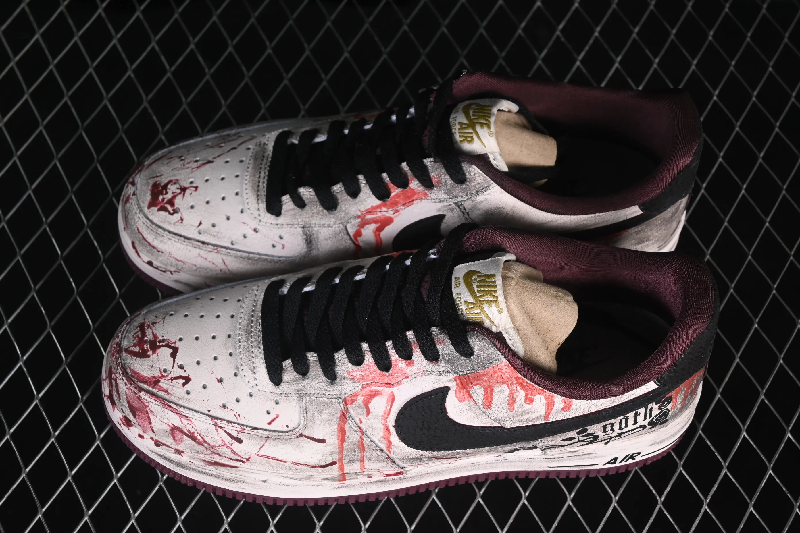 All categories Nk Air Force 1 Air Force series Nk Air Force 1 Low Air Force low-top Nike Air Force 1'07 Low Hand-painted graffiti Gothic bloodstains Air Force 1 low-top casual sneakers XL2132-888